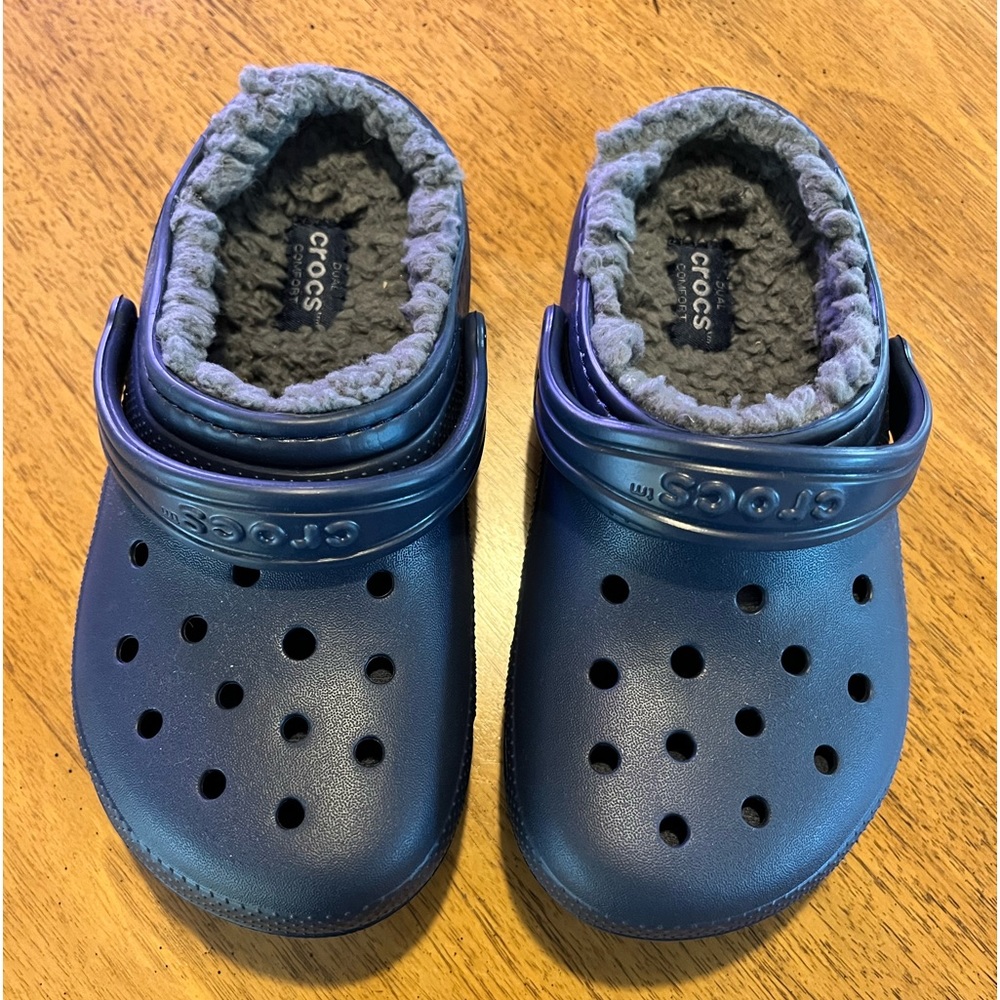 New: Crocs insulated Child Size 12